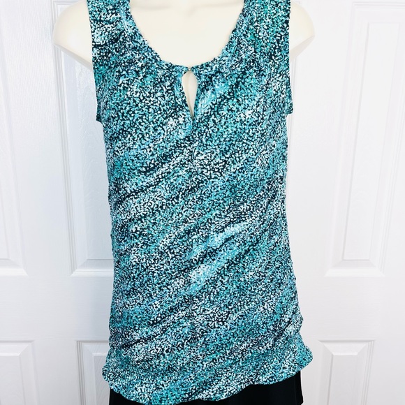 Daisy Fuentes Tops - DAISY FUENTES top keyhole front blouse sleeveless blue green speckled top M